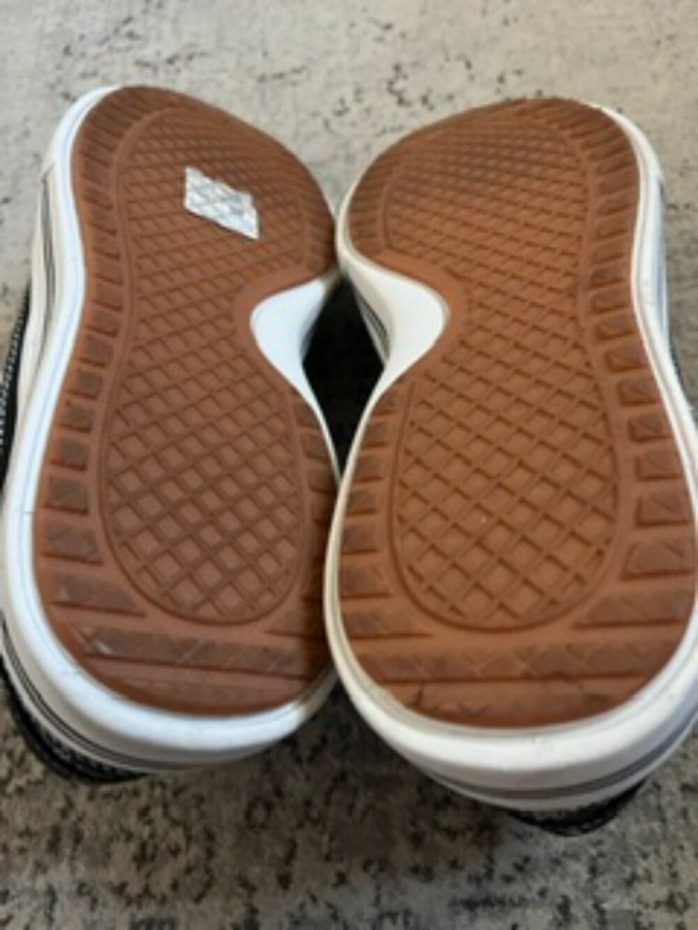 Skechers Air-Cooled Arch Fit Wide Sneakers Black 7.5 - Picture 4 of 6